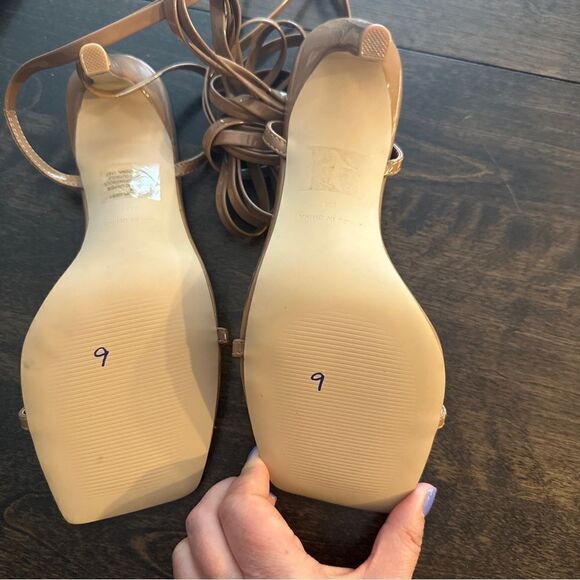 Steven Madden Strappy Sandals Lace Up Size 9 Tan - Picture 2 of 10